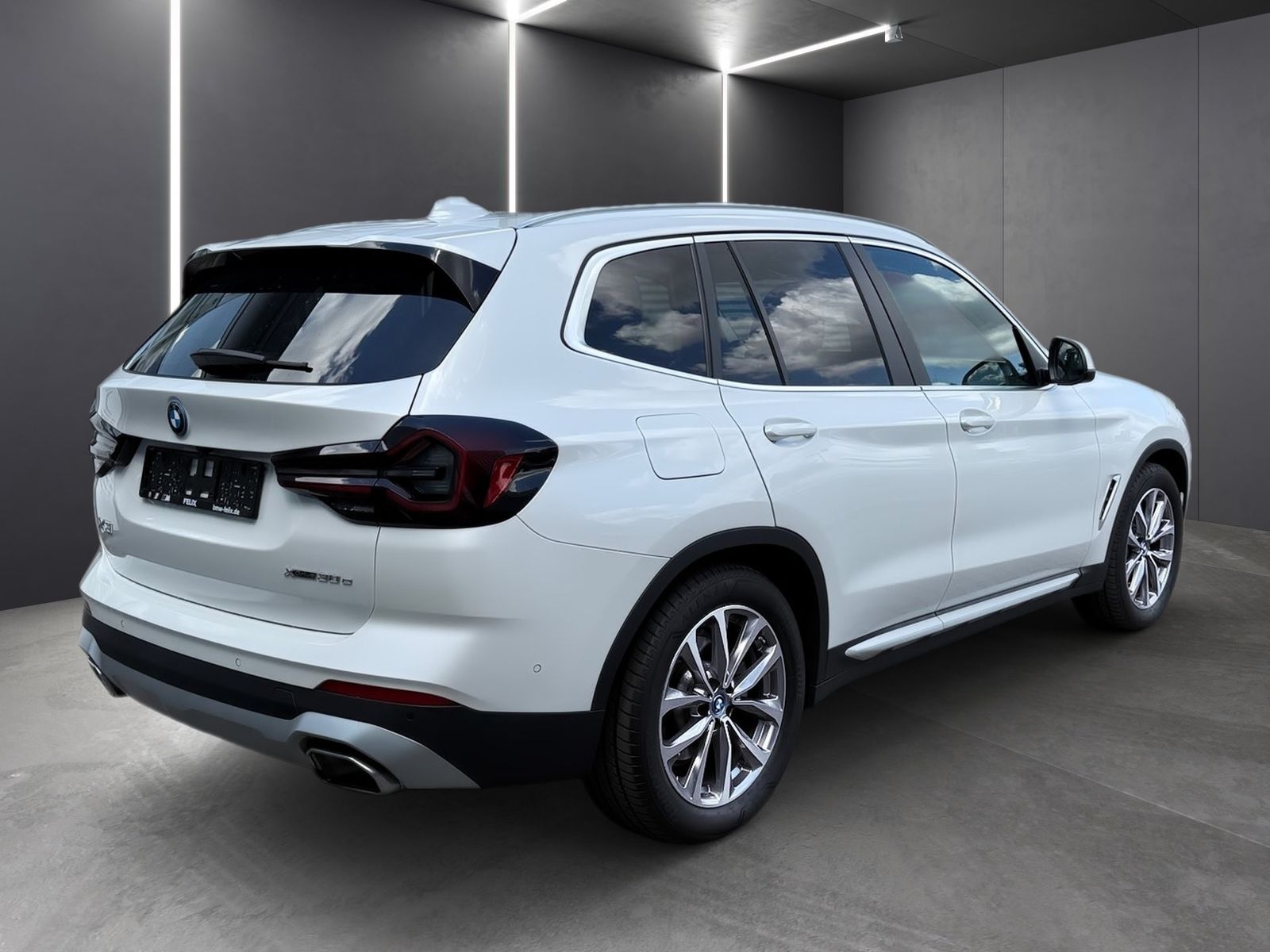 BMW X3 xDrive30e - Samsaru's Car Outlet