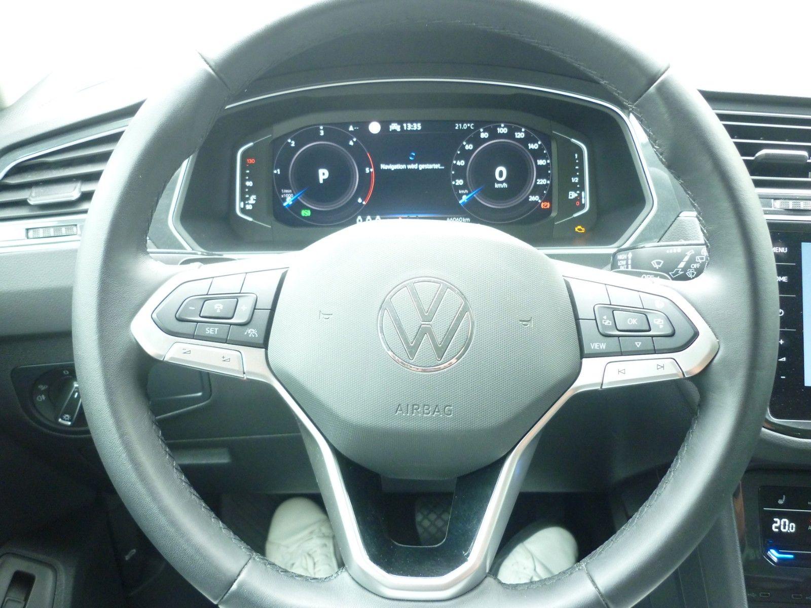 Volkswagen Tiguan 2.0 TDI Elegance - Samsaru's Car Outlet