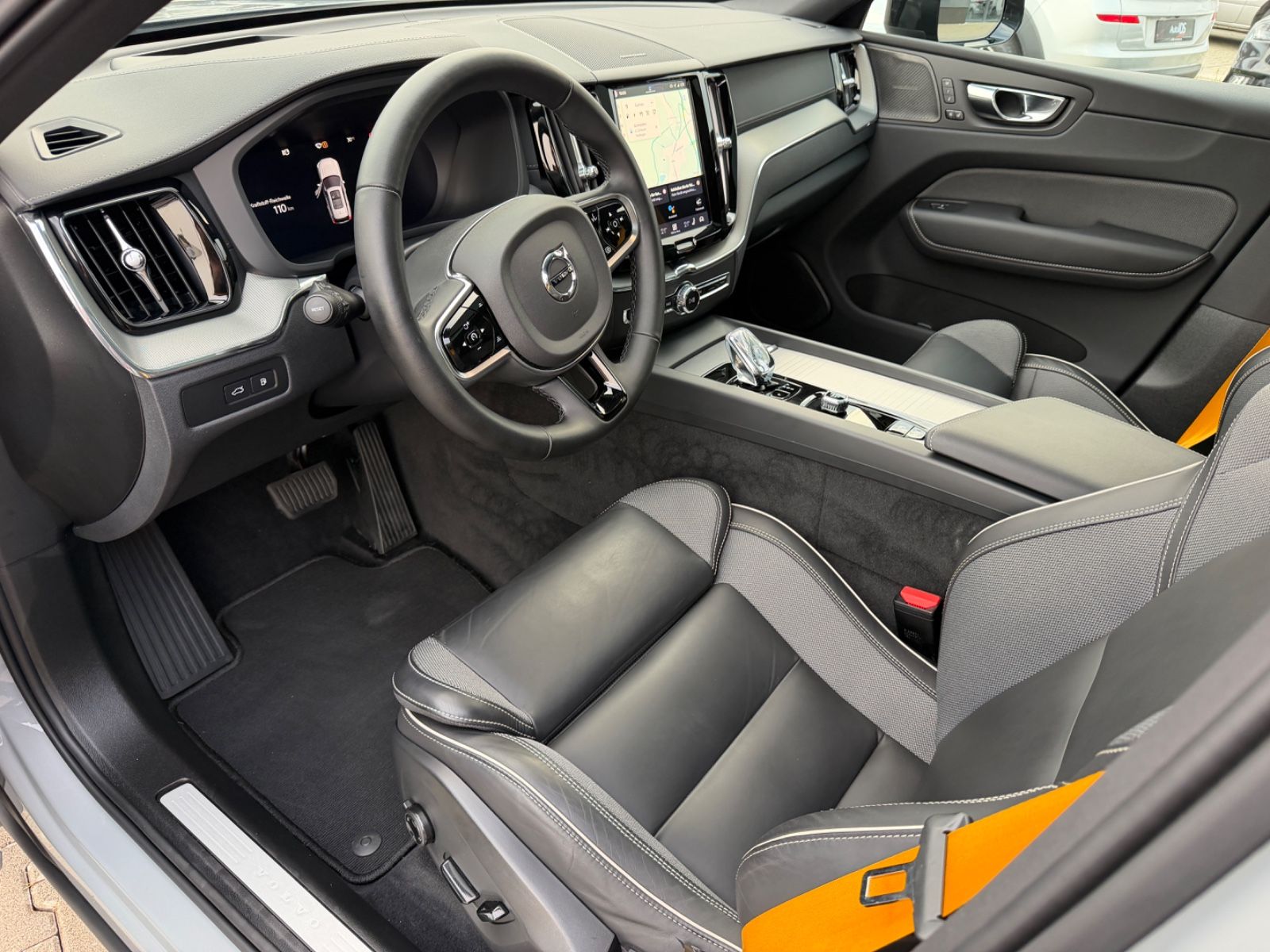 Volvo XC60 Polestar Engineered Recharge Plug-In Hybrid