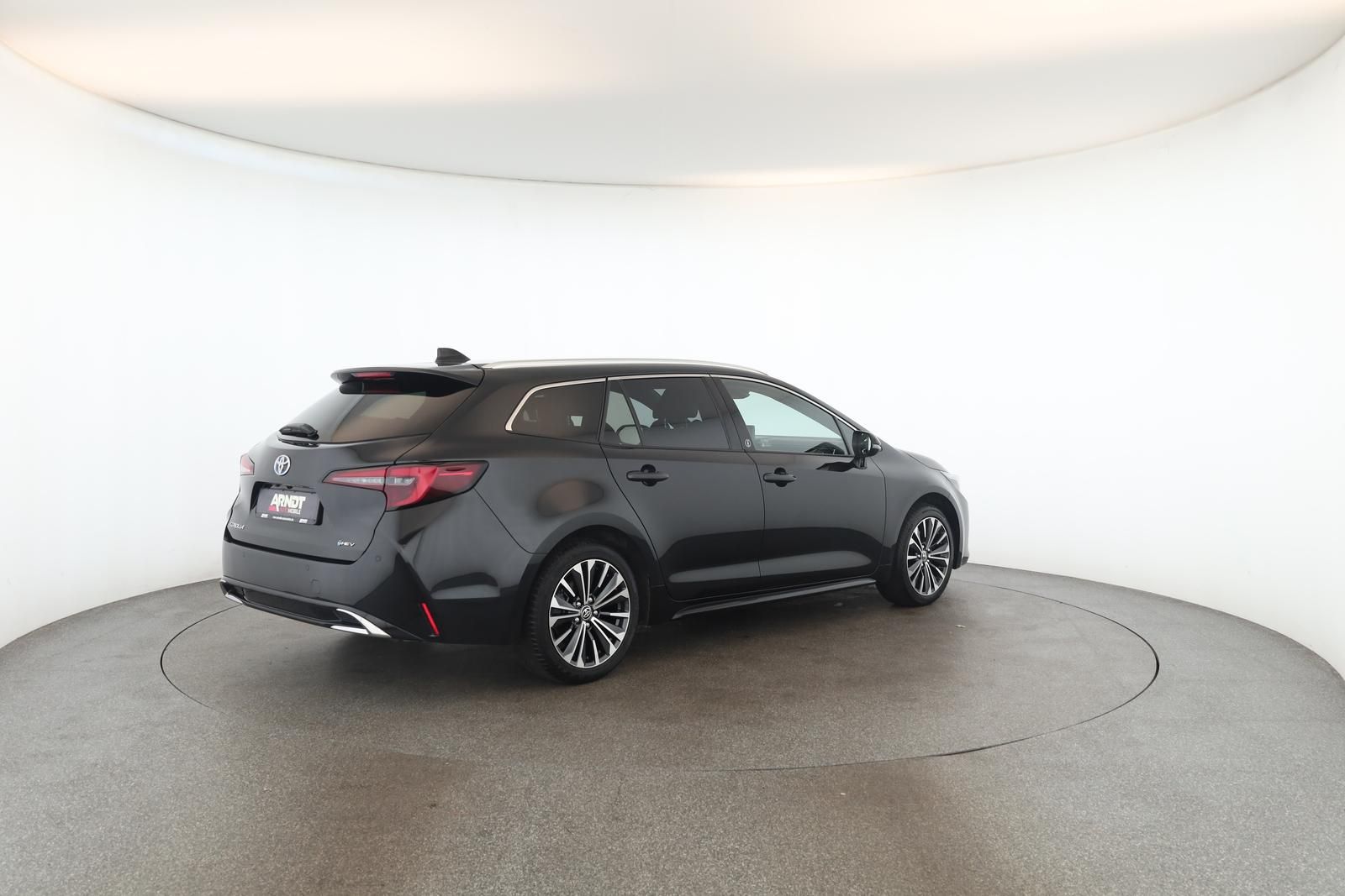 Toyota Corolla Touring Sports 2.0 CVT Team D Navi Kam