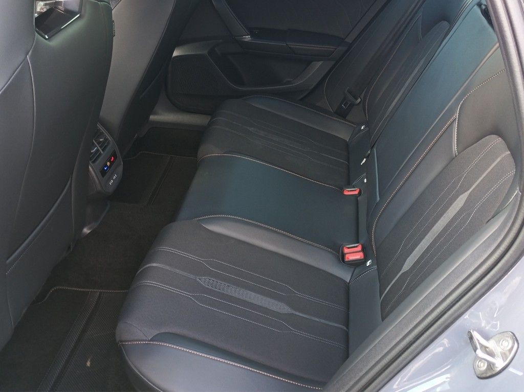 Cupra Formentor VZ 2.0 TSI DSG 4Drive ACC+AHK+Pano+RFK