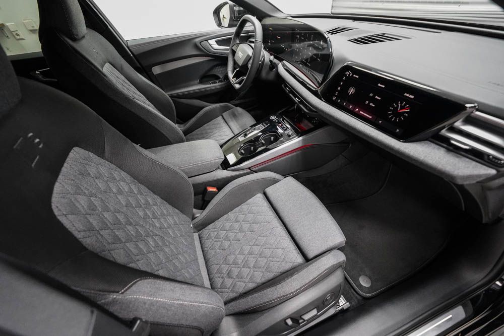 Audi A5 Avant TDI quattro s-tronic S-Line,AHK,B -LAG.