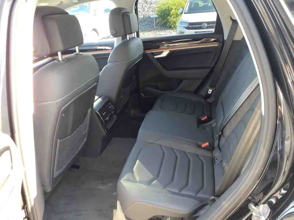 Volkswagen Touareg 4Motion 3.0 TDI - Samsaru's Car Outlet