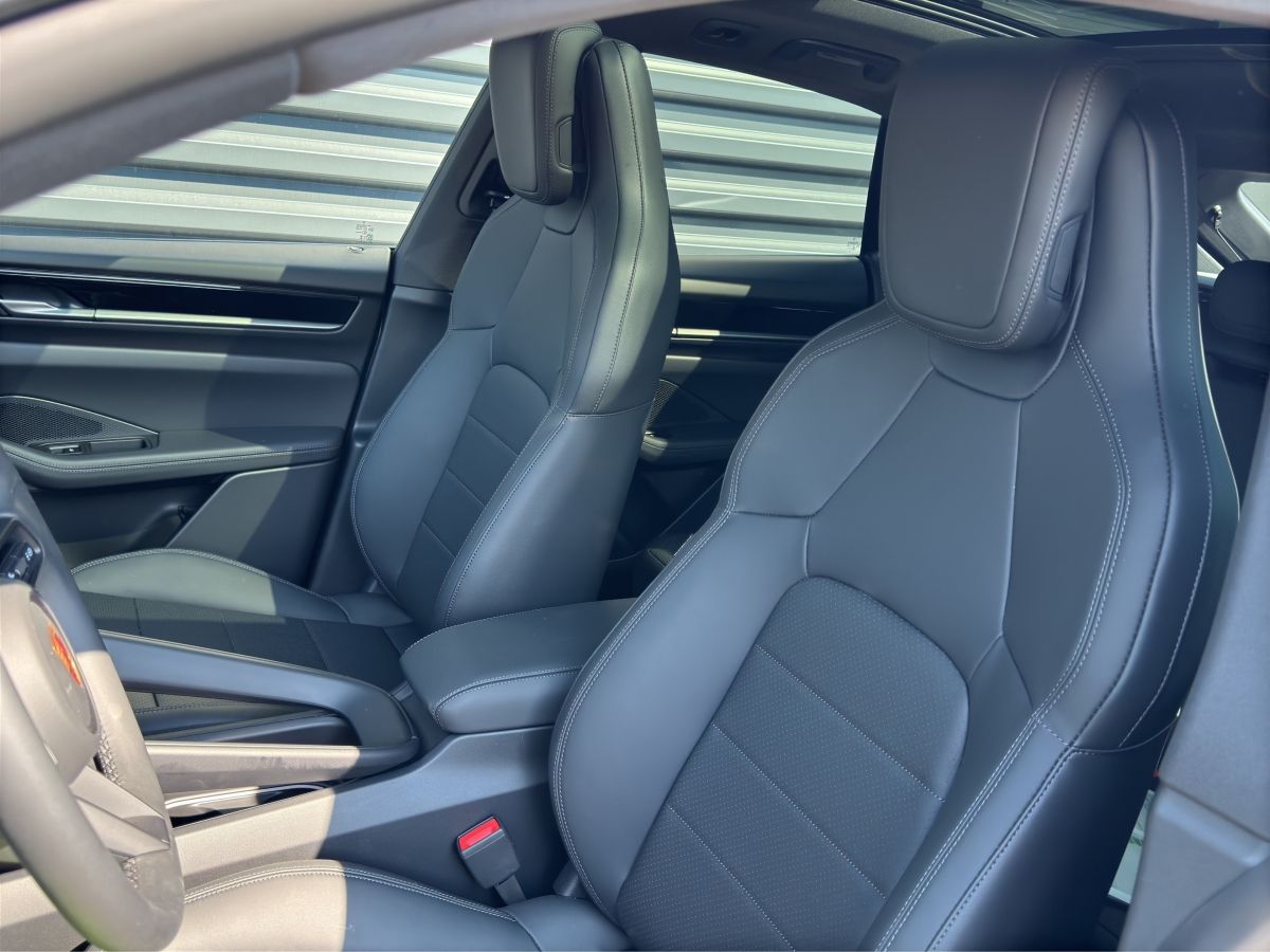 Porsche Macan 4 | Luftfederung | Panorama | BOSE | AHK |