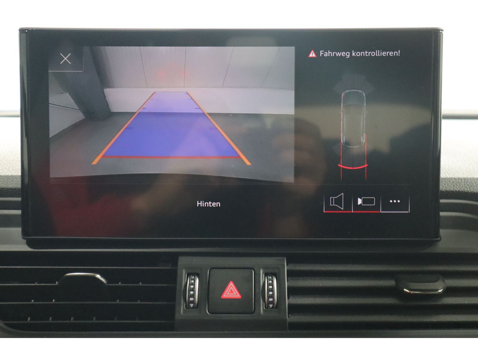 Audi Q5 40 TDI quattro - Samsaru's Car Outlet