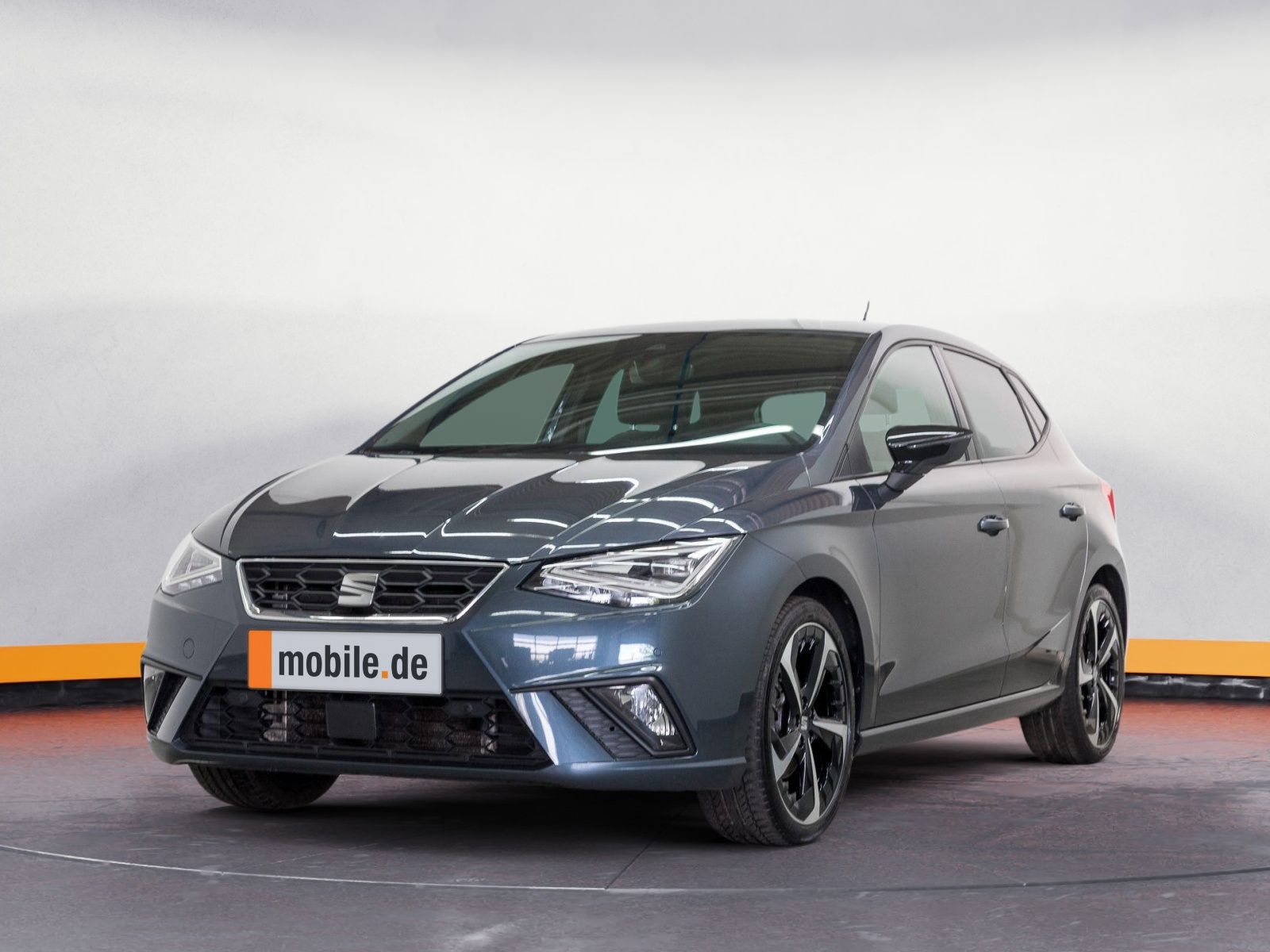 Seat Ibiza 1.0 TSI DSG FR LINE - Samsaru's Car Outlet