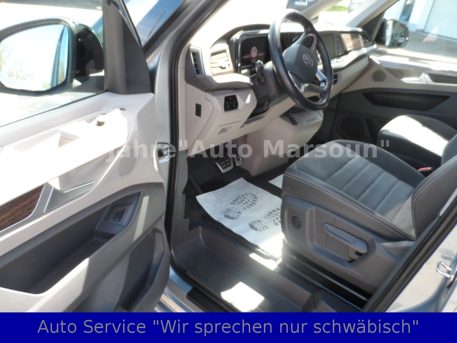 Volkswagen T7 Multivan Style - Samsaru's Car Outlet