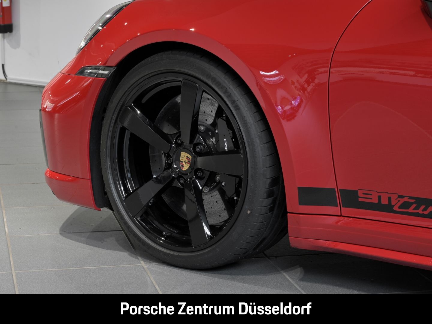 Porsche 992 911 Turbo S Cabrio InnoDrive Sportabgas LED