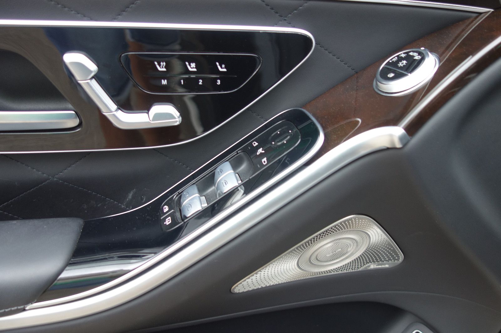 Mercedes-Benz S 400 d 4Matic AMG Line Maybach - Samsaru's Car Outlet