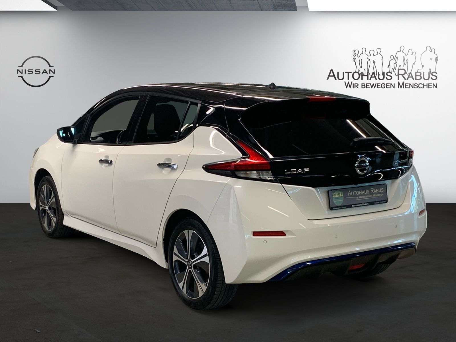 Nissan Leaf e+ N-Connecta 62 kWh - Samsaru's Car Outlet