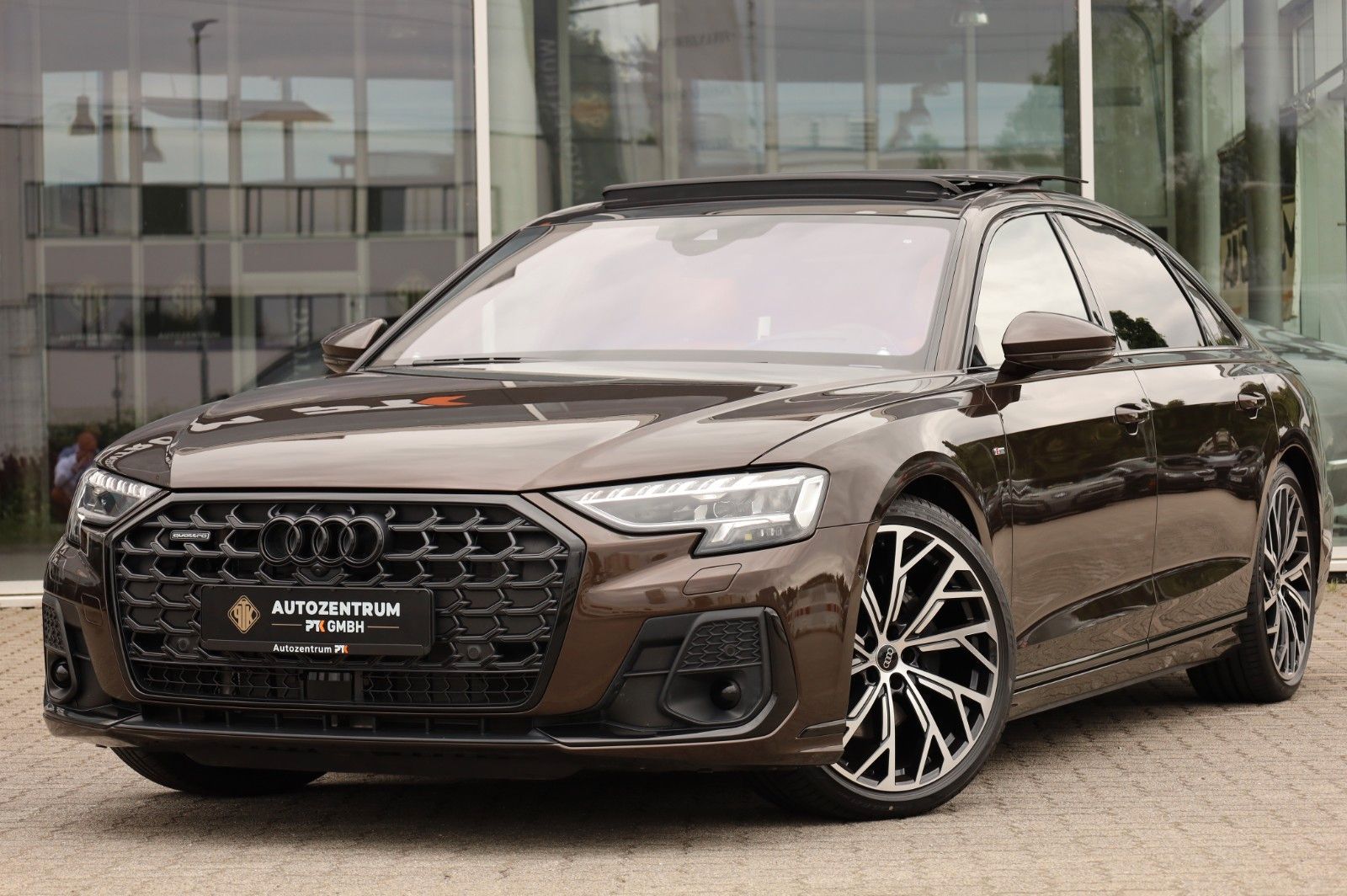 Audi A8 50 TDI Lang Exclusive - Samsaru's Car Outlet