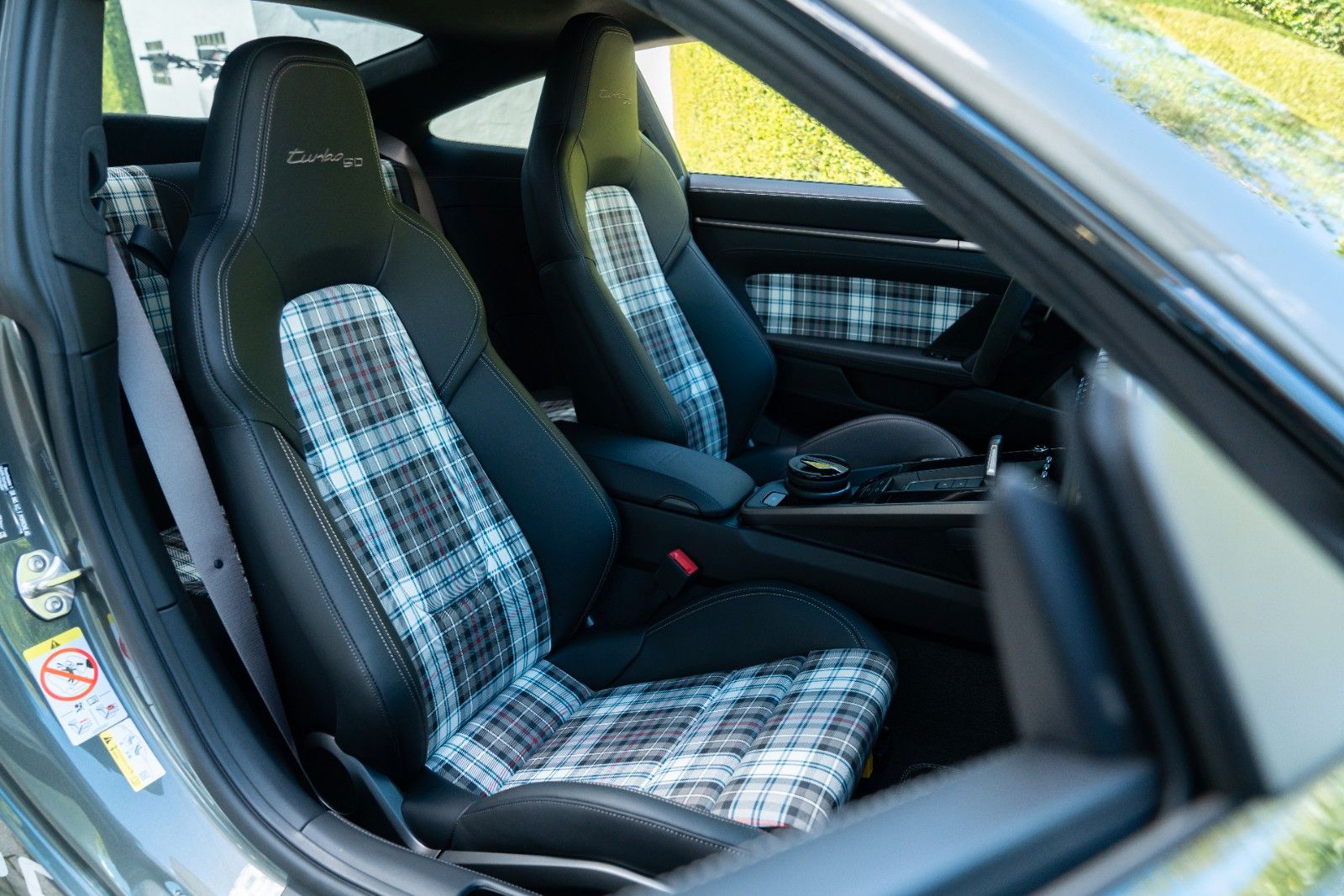 Porsche 992 Turbo 50 Jahre/ HERITAGE PAK/ NACHT/ BURMEST