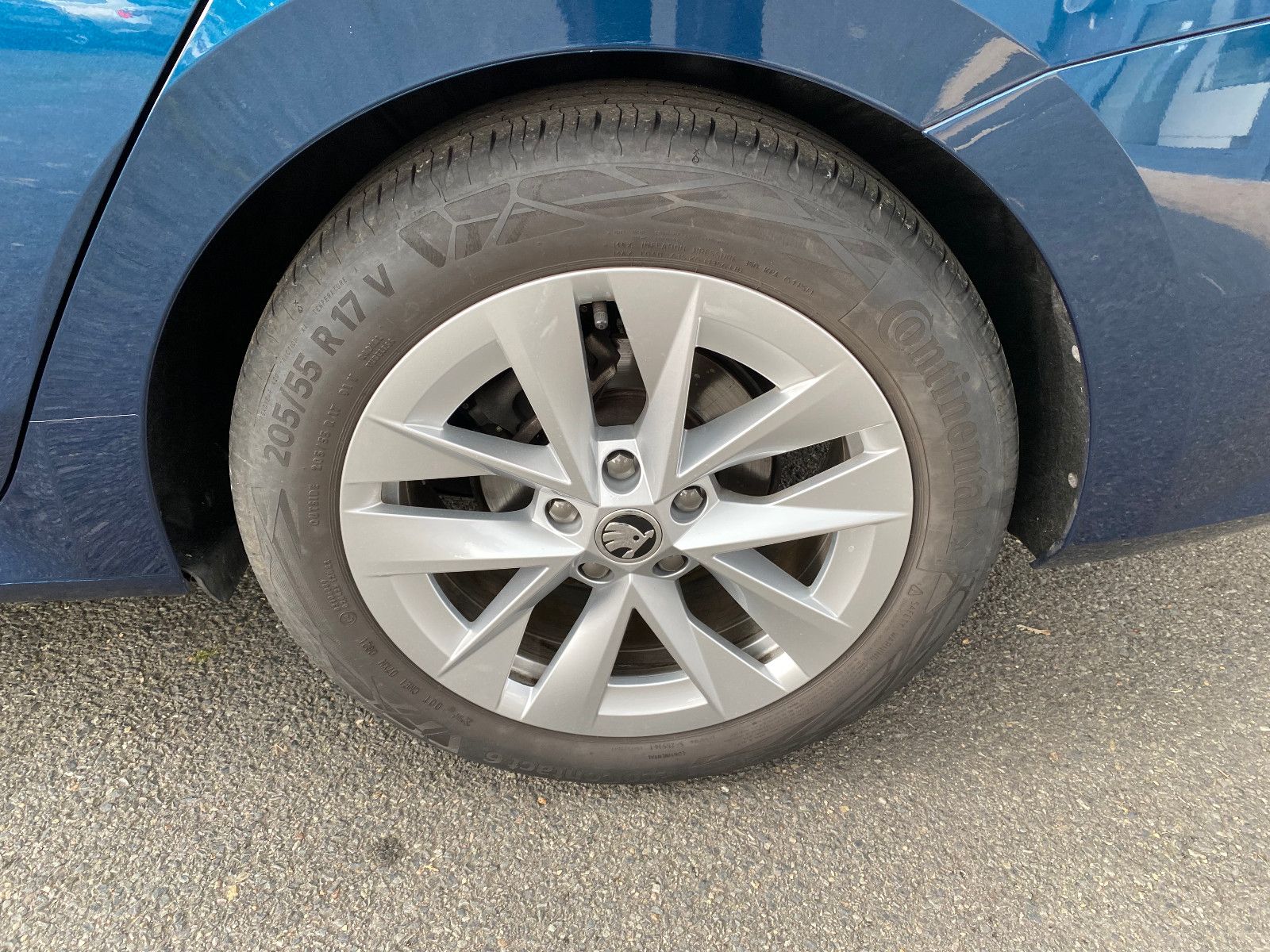Skoda Octavia Combi 1.5 TSI Style - Samsaru's Car Outlet