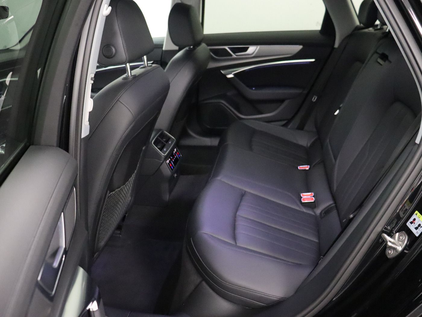 Audi A6 Avant 40 TDI quattro S tronic - Samsaru's Car Outlet