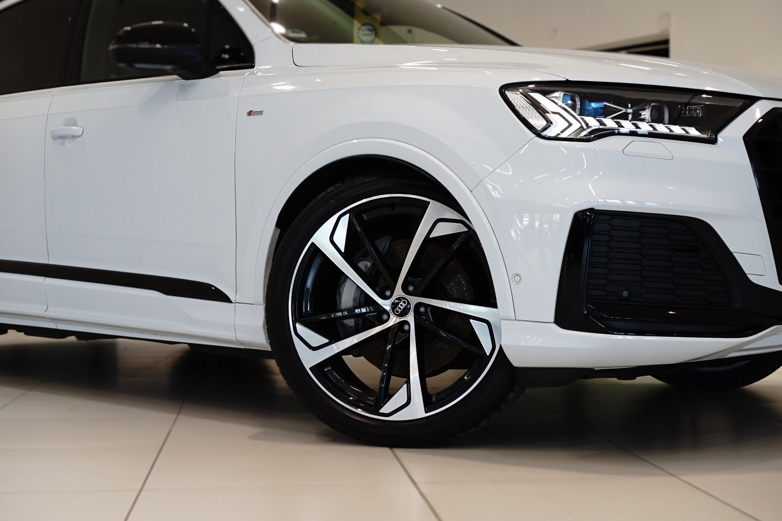 Audi Q7 50|RS/S-LINE|7-SITZ|HUD|SOFT|360°|LUFT|LASER|