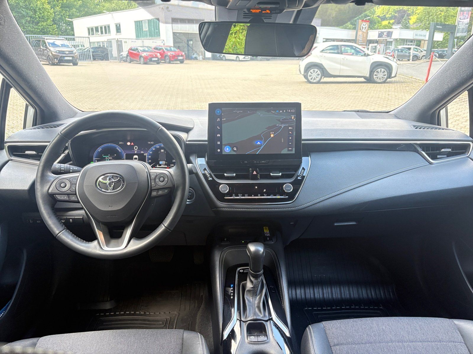 Toyota Corolla 1.8l Hybrid Team D Navi Rückfahrkamera