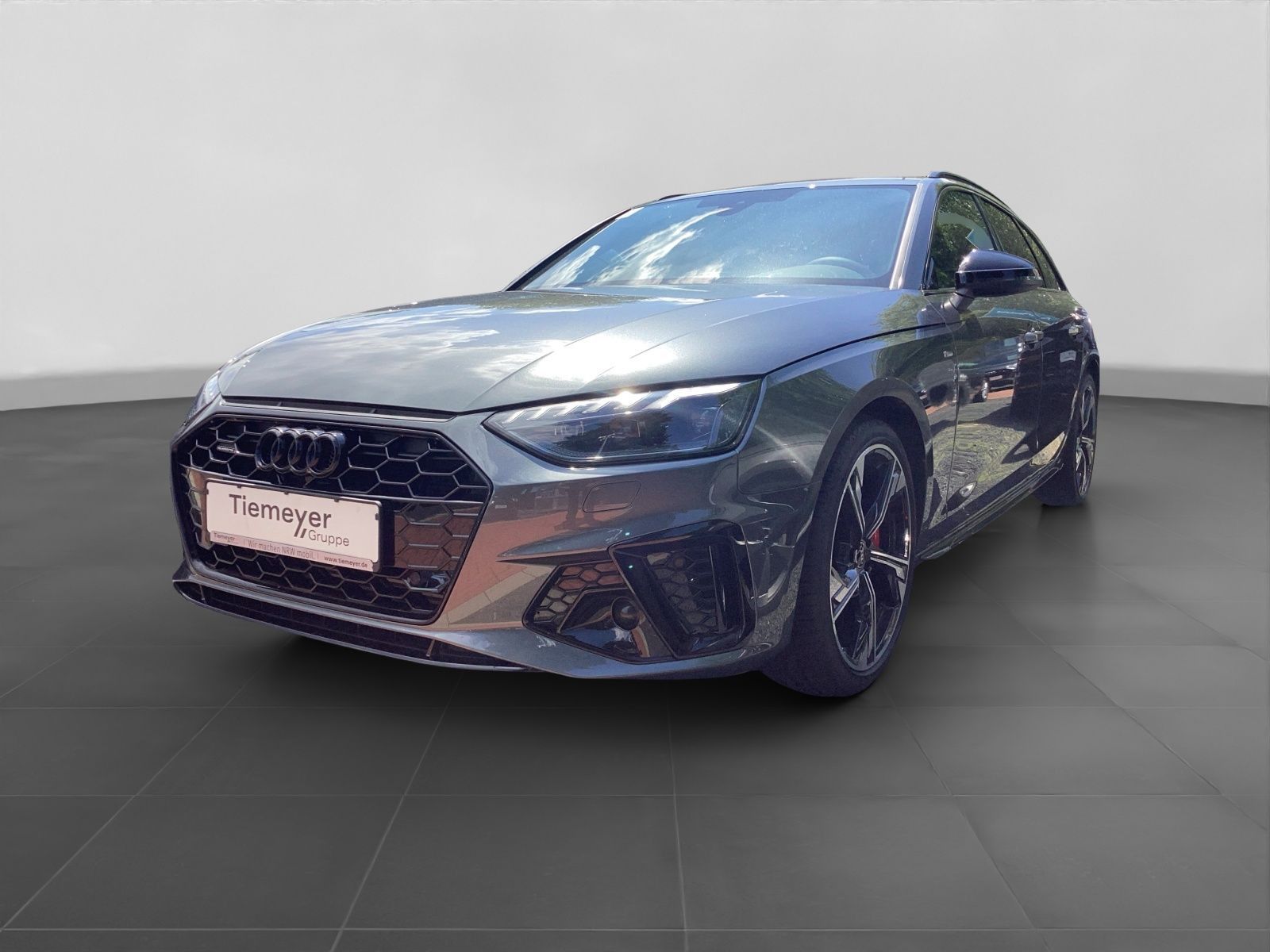 Audi A4 Avant 40 TFSI Q 2x S LINE MATRIX AHK LM19 KAM