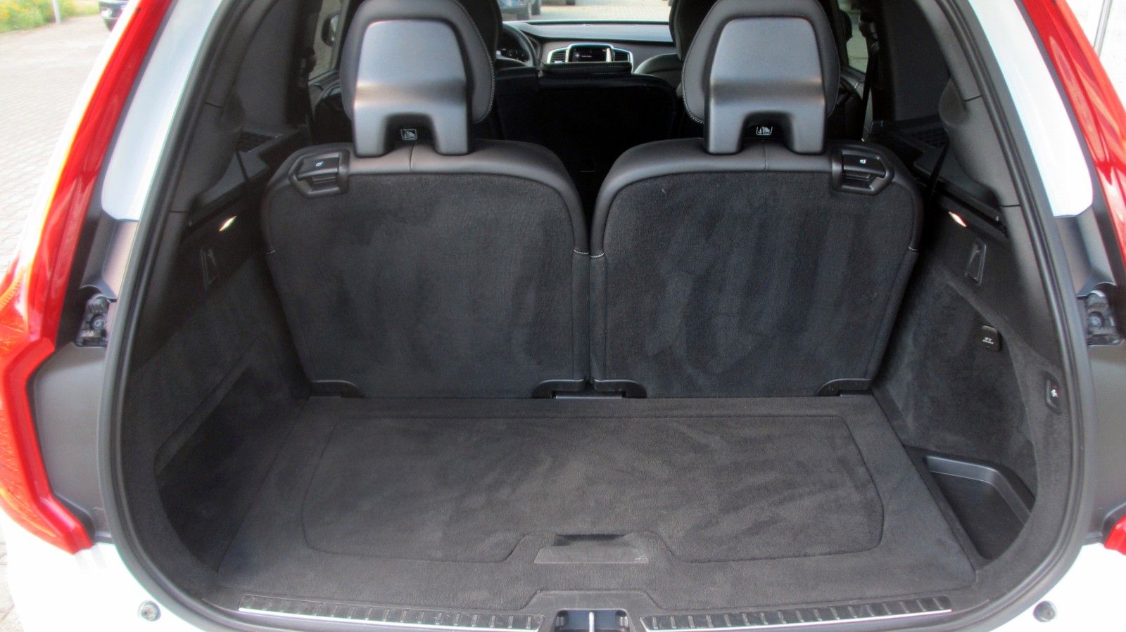 Volvo XC90 B5 Diesel R-Design AWD +7SITZ+PANO+360°+AHK