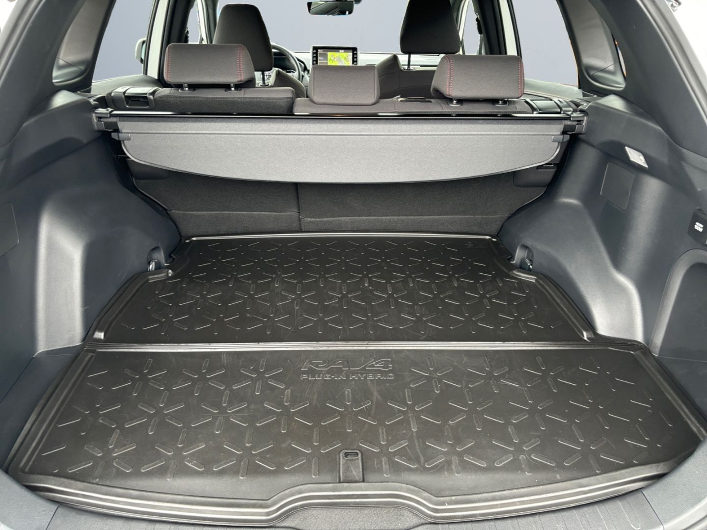 Toyota RAV 4 Plug-in Hybrid Allrad - Samsaru's Car Outlet