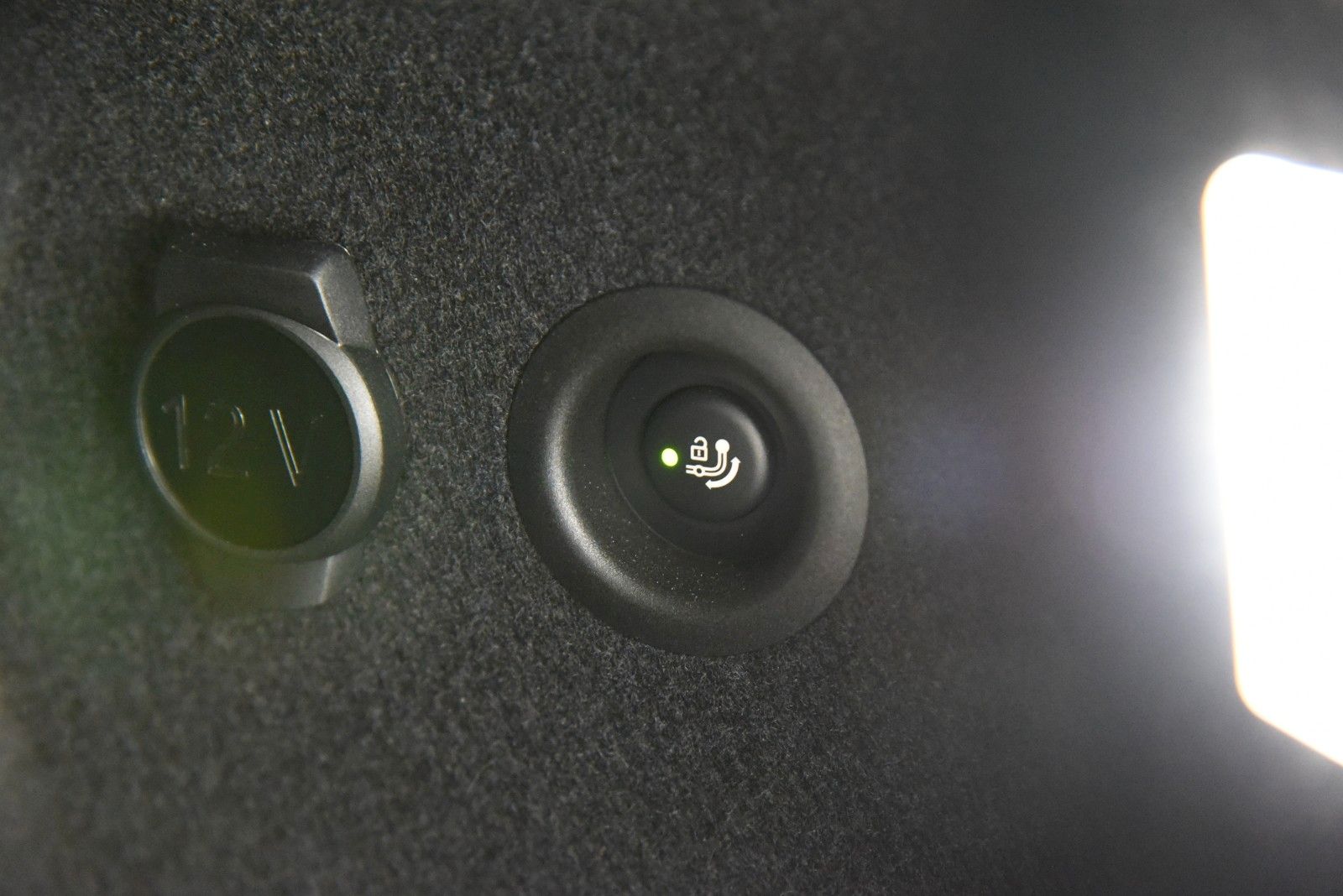 BMW X1 xDrive23d M Sportpaket - Samsaru's Car Outlet