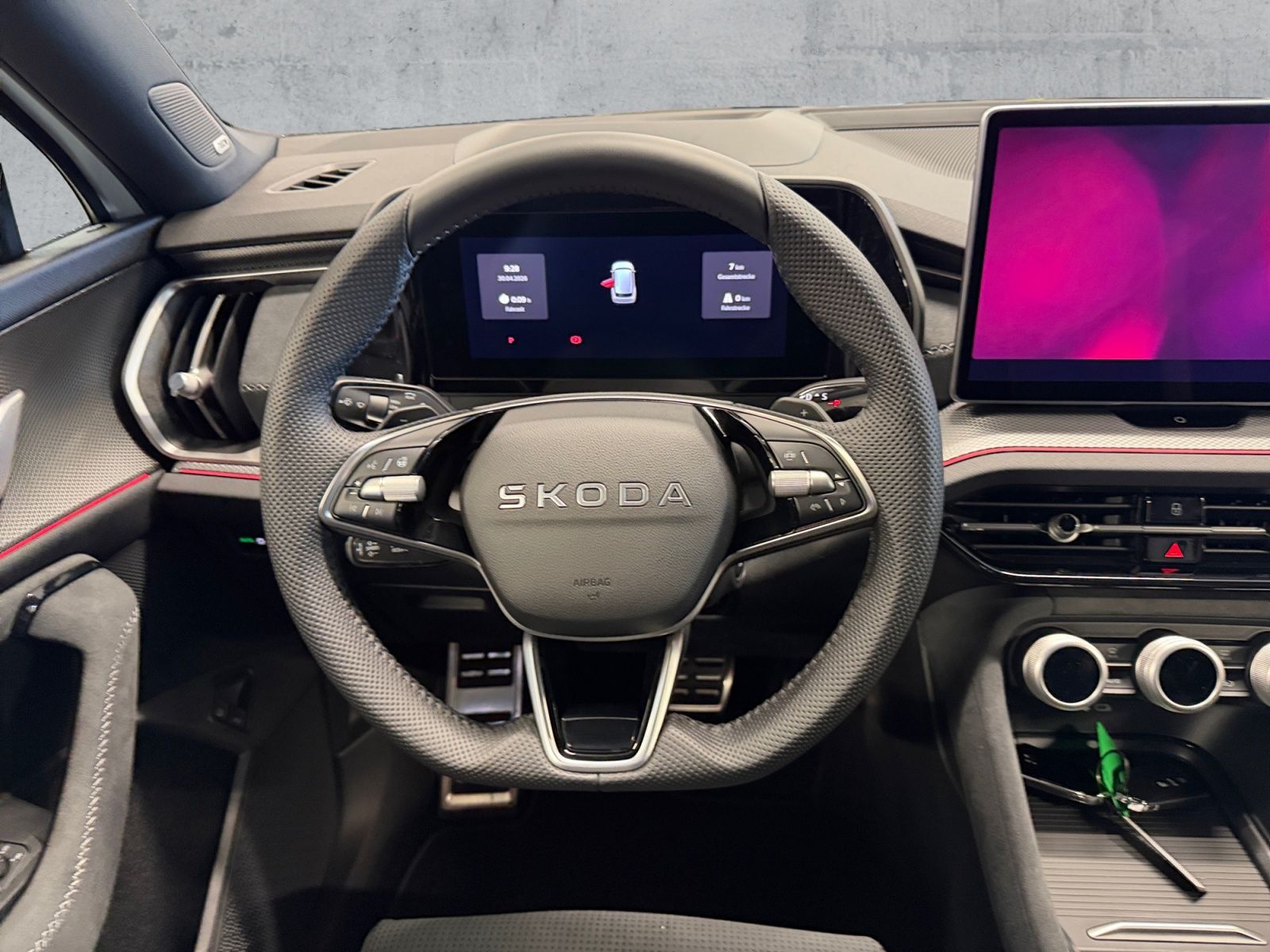 Skoda Kodiaq 1,5 TSI iV SportLine 360° AHK DCC PDC RFK