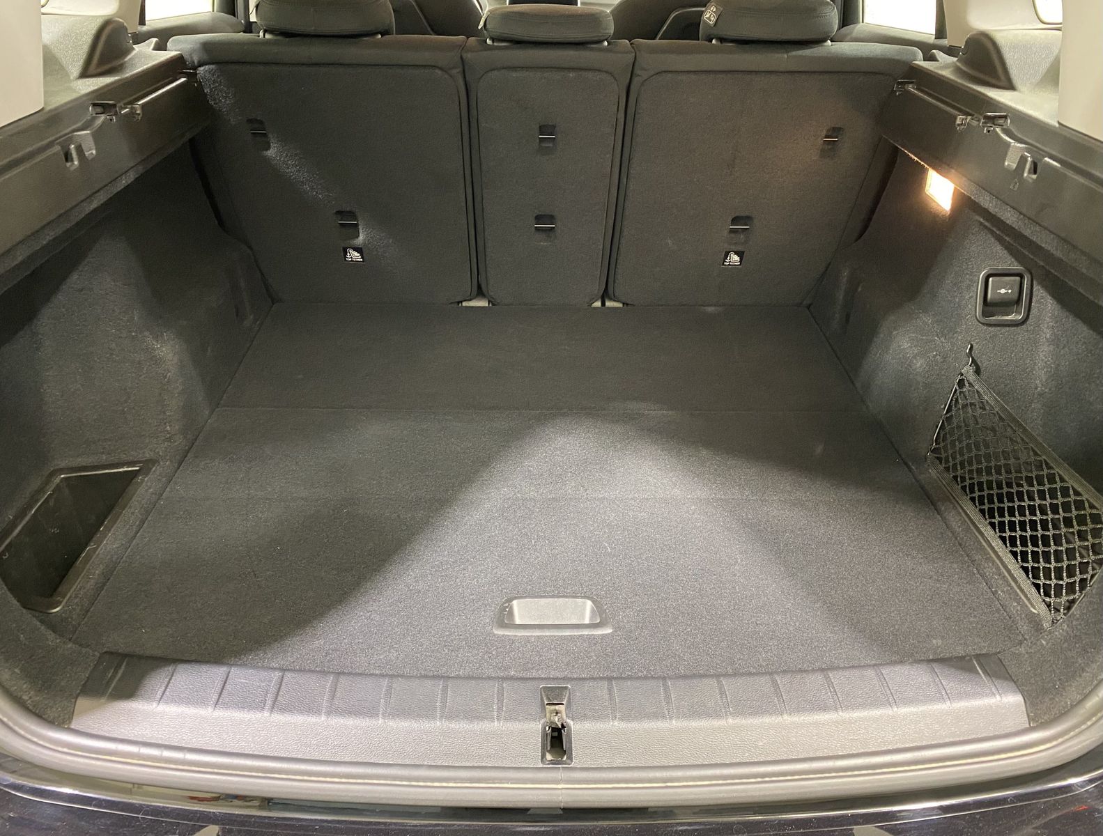 BMW X1 xDrive18d Aut - Samsaru's Car Outlet