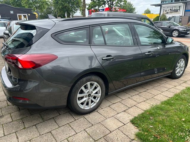 Ford Focus Turn. Cool & Connect AUT NAVI SHZ KAM ACC