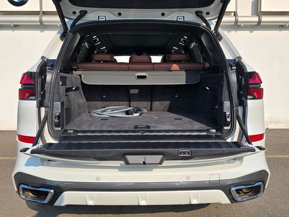 BMW X5 xDrive50e M Sportpaket*Pano*AHK*adapLED*DAPro