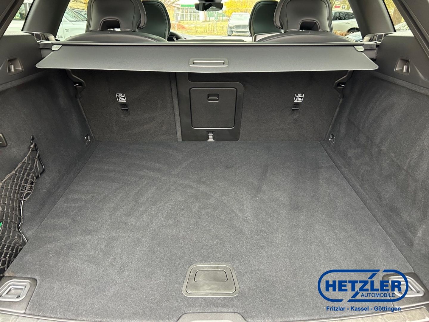 Volvo XC60 Plus Dark AWD B5 Benzin EU6e AHK Leder Digi