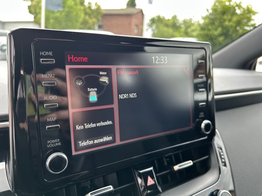 Toyota Corolla 1.8 Hybrid Touring Sports - Samsaru's Car Outlet