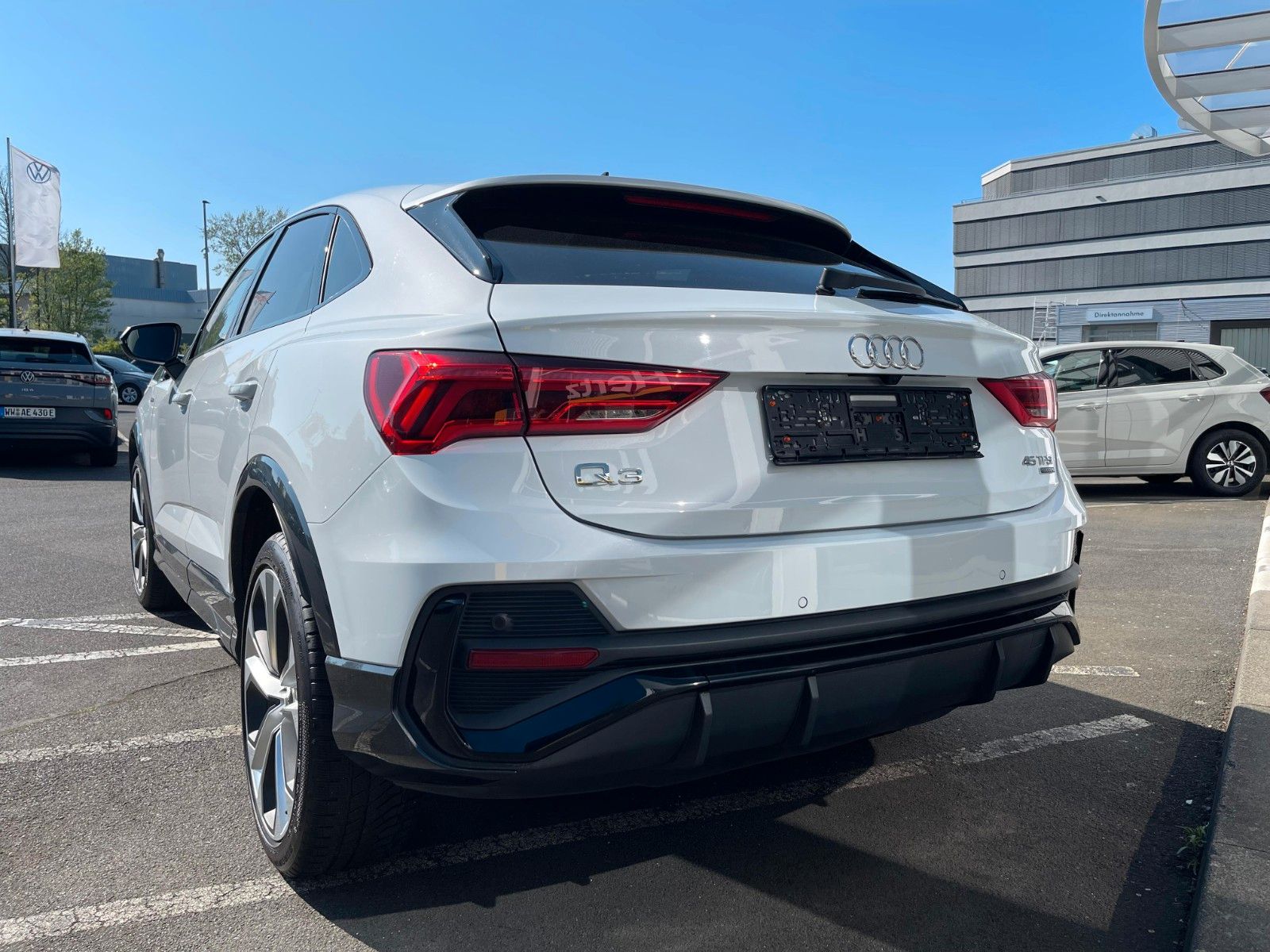 Audi Q3 Sportback 45 TFSI quattro S line - Samsaru's Car Outlet