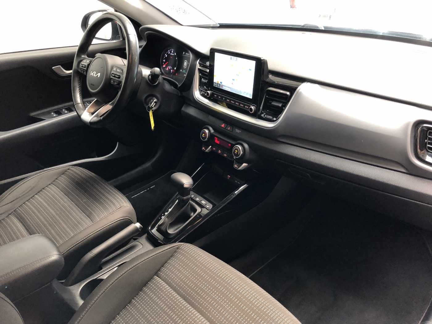 Kia Stonic 1.0i T DCT Vision - Samsaru's Car Outlet
