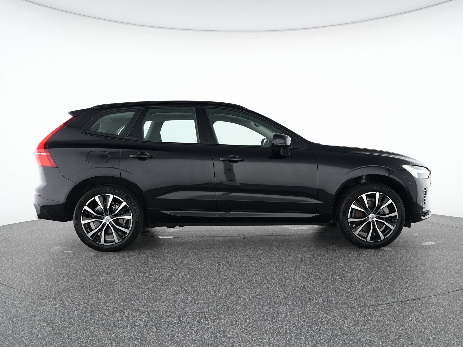 Volvo XC60 T8 Recharge Ultimate Dark 20"+AHK+STANDHZG