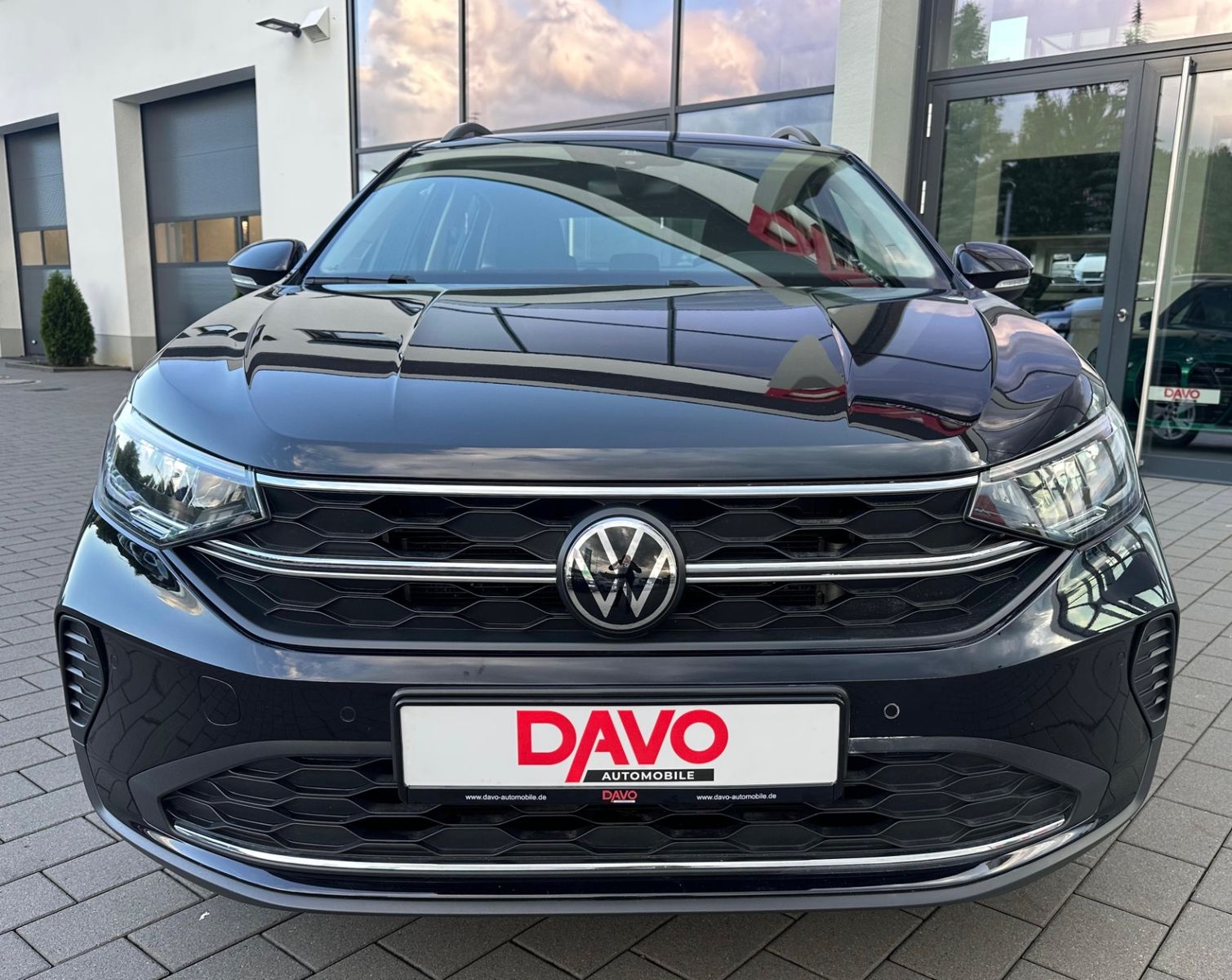 Volkswagen Taigo 1.0 TSI Life DSG - Samsaru's Car Outlet