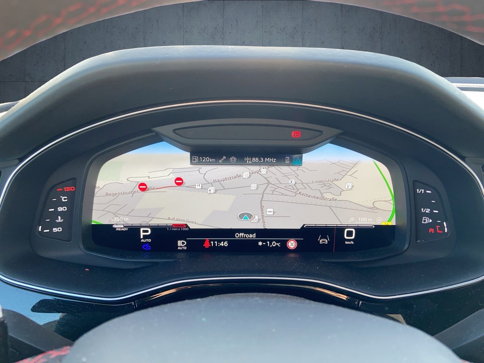 Audi RS Q8 SUV tiptr Matrix Pano HUD AHK 360 3xKlima