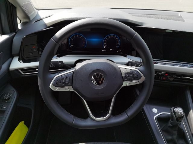 Volkswagen Golf 8 1.5 TSI Life - Samsaru's Car Outlet