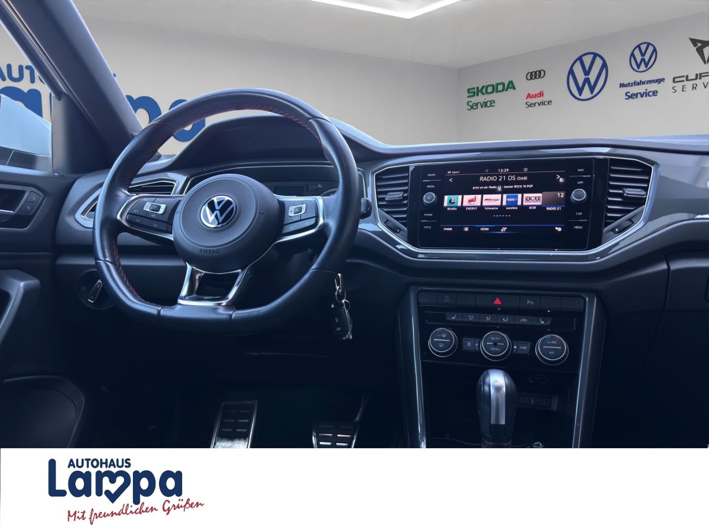 Volkswagen T-Roc Sport 2.0 TDI 4MOTION - Samsaru's Car Outlet