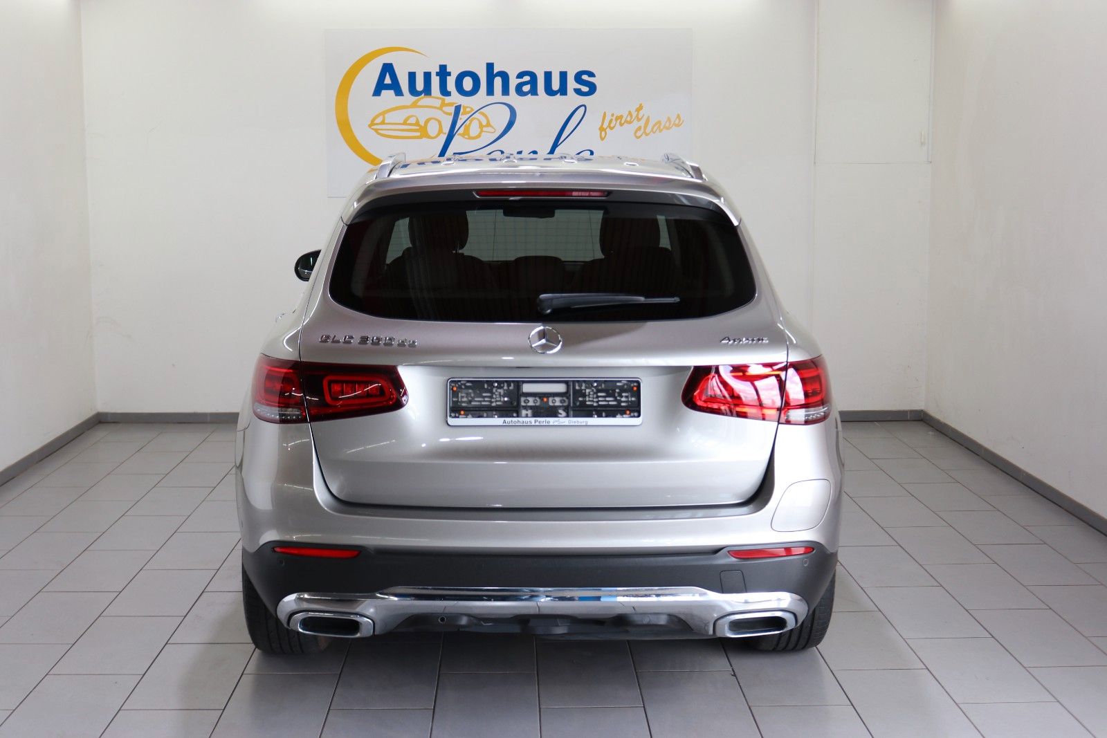Mercedes-Benz GLC 300 DE 4M"AIRMATIC"DISTR+"AHK"MASSAGE"MBEAM"
