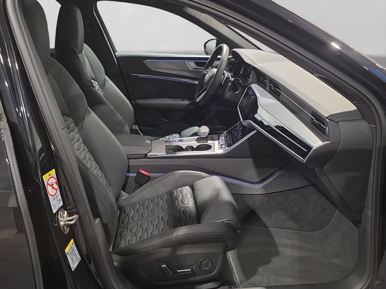 Audi RS 6 Avant TFSI Q LM22 RS-SPORTABGAS PANO BuO DR
