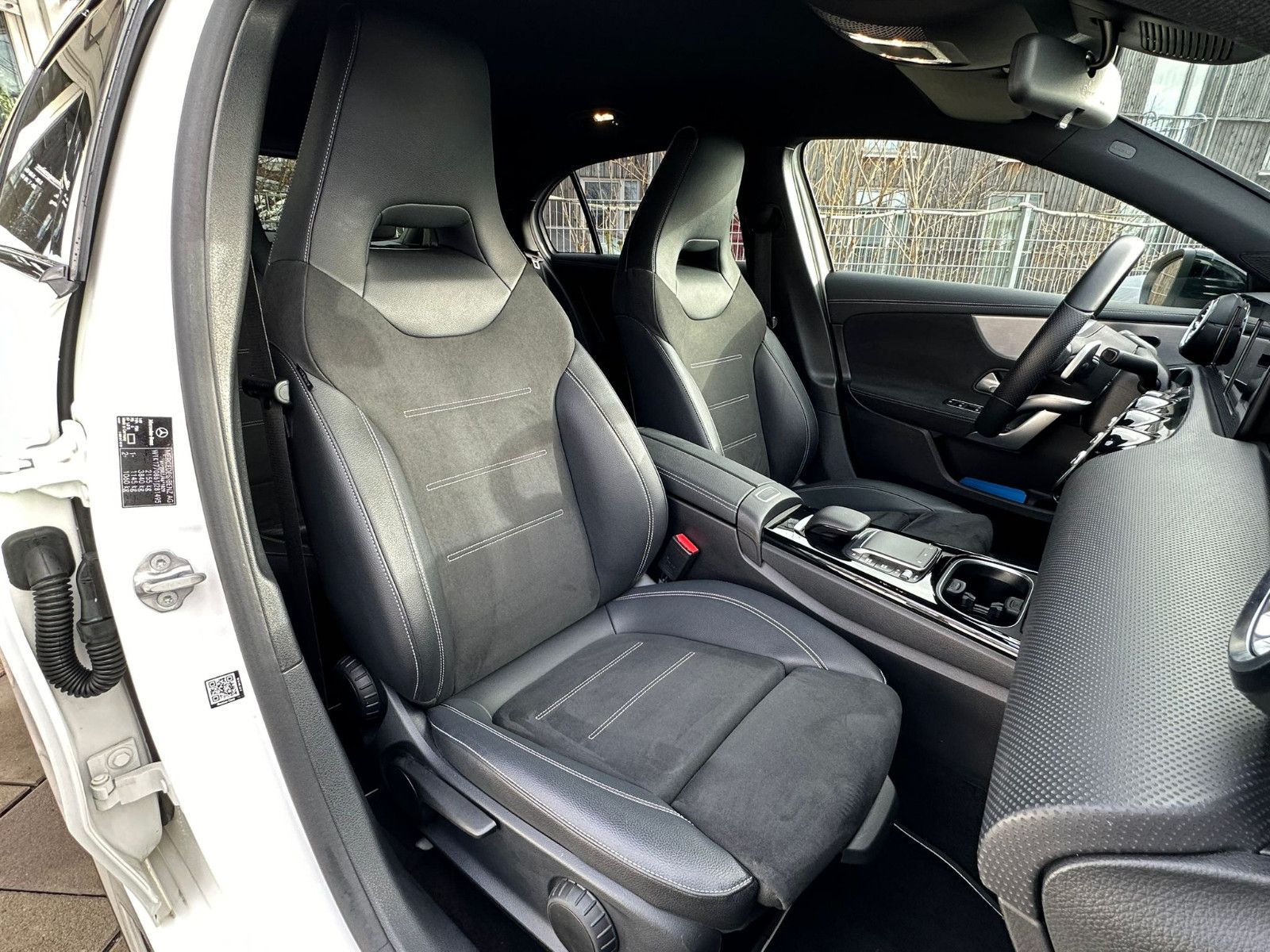 Mercedes-Benz A 250E AMG Edition - Samsaru's Car Outlet