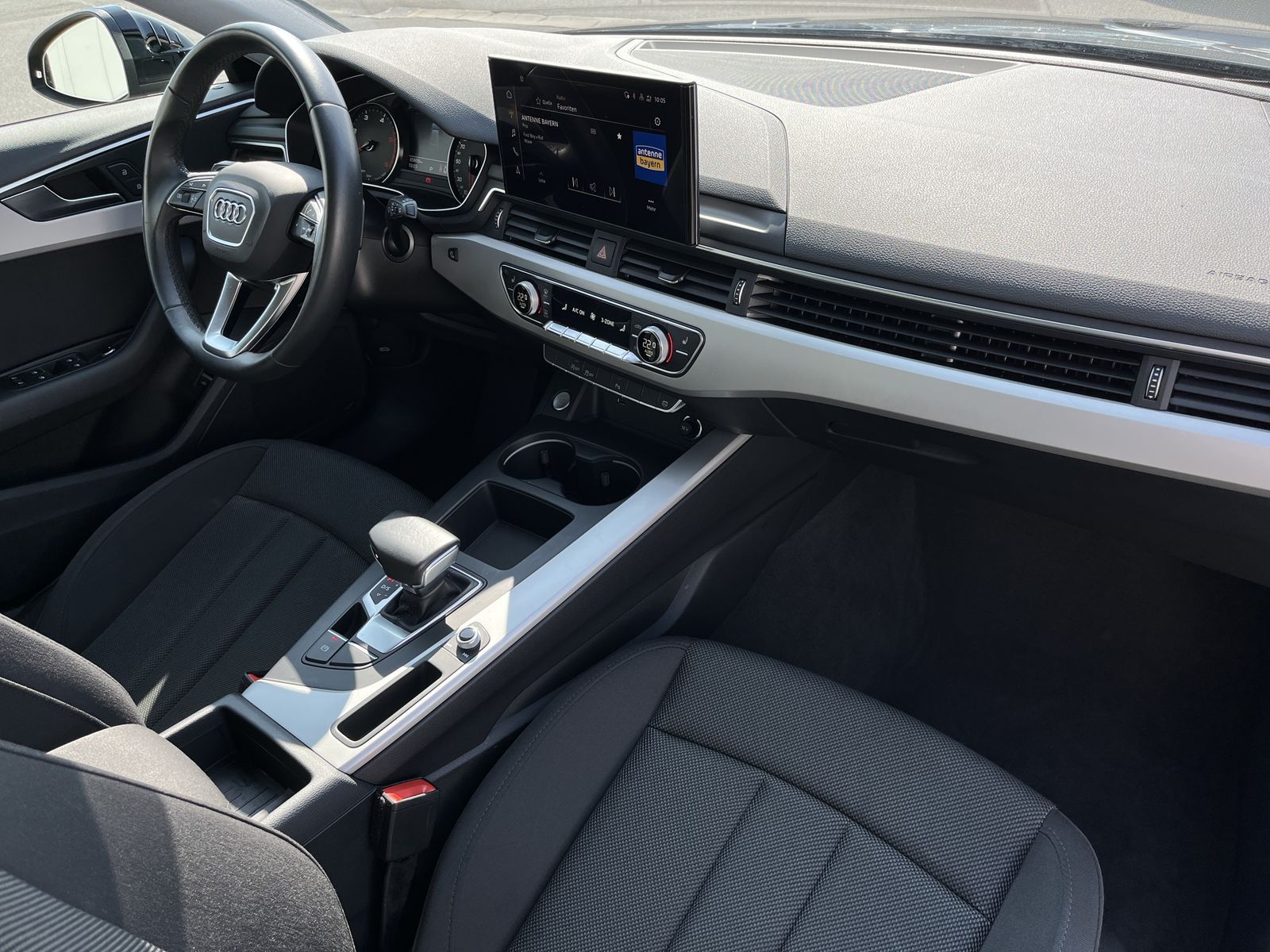 Audi A4 Avant 35 TDI S tronic advanced Blackline - Samsaru's Car Outlet