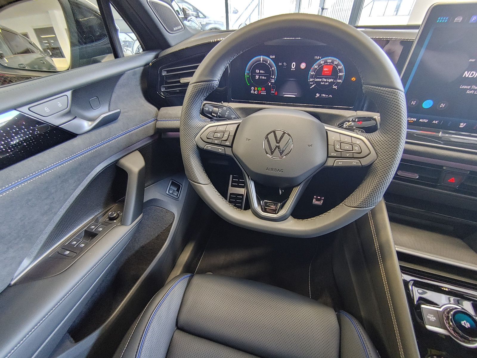 Volkswagen Tiguan eHybrid 200 R-Line Leder/Pano/360°/Sound