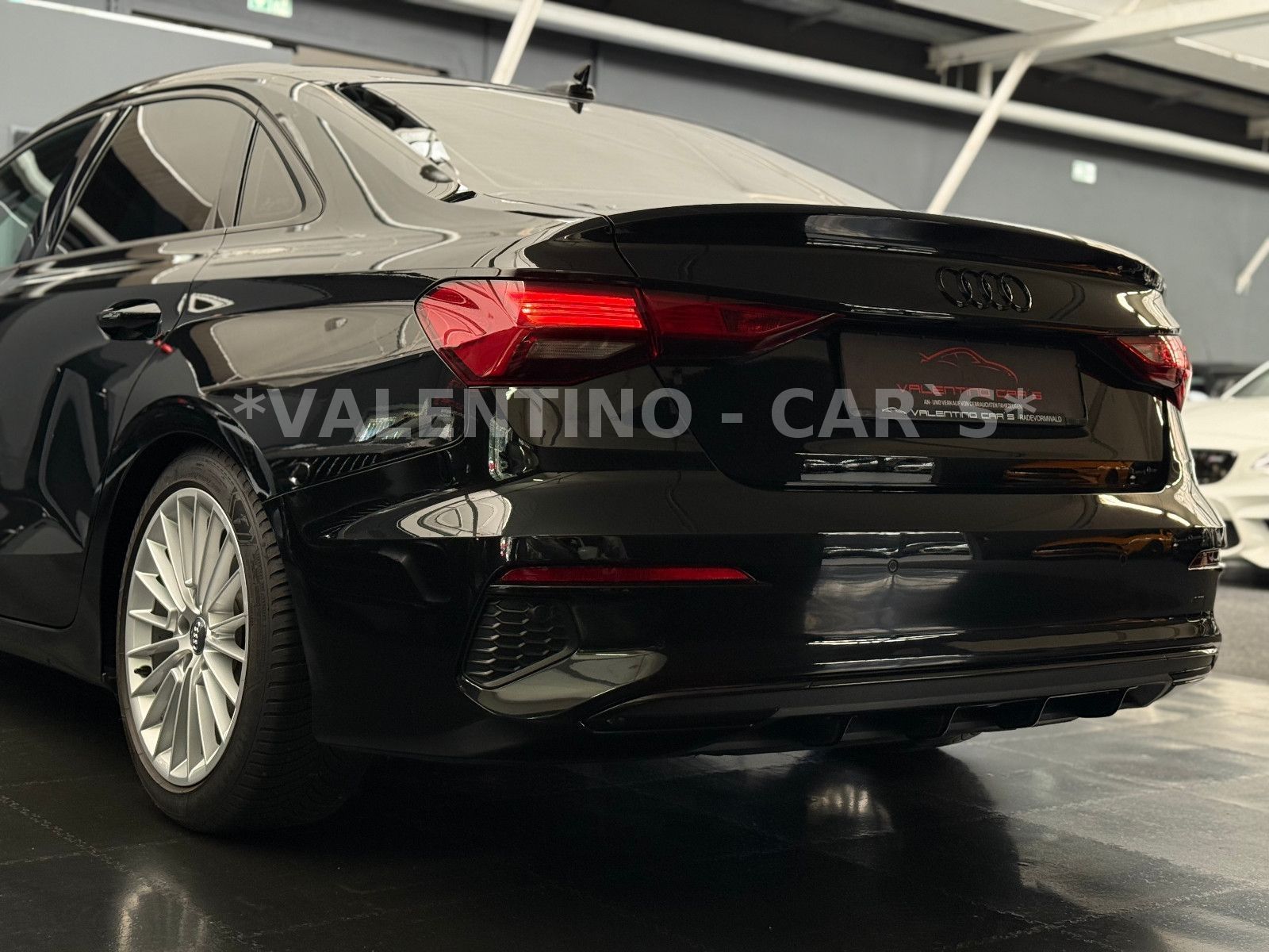 Audi A3 Limousine 35 TDI advanced S-Line - Samsaru's Car Outlet