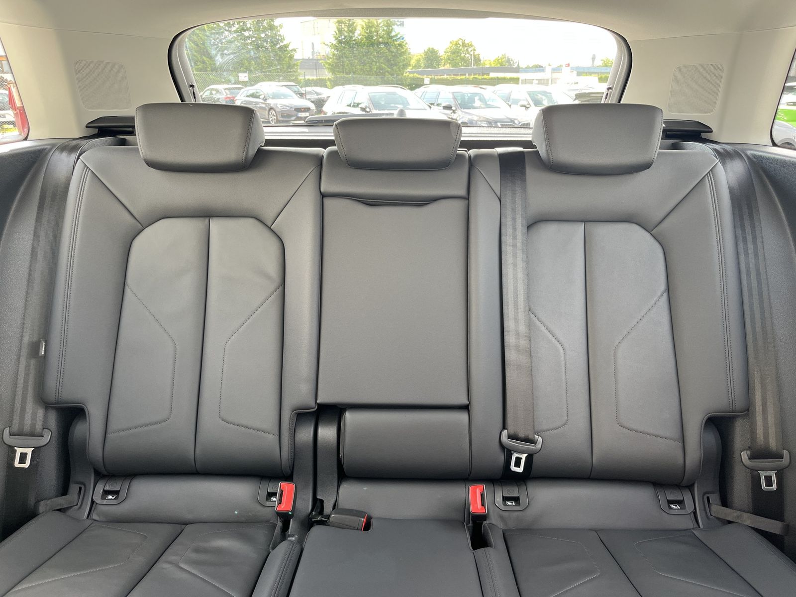 Audi Q3 35 2.0 TDI quattro S tronic - Samsaru's Car Outlet