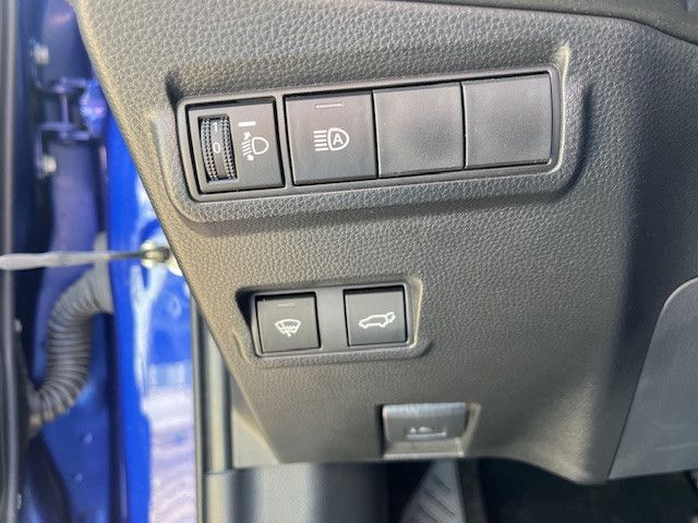 Toyota Corolla Cross Hybrid - Samsaru's Car Outlet
