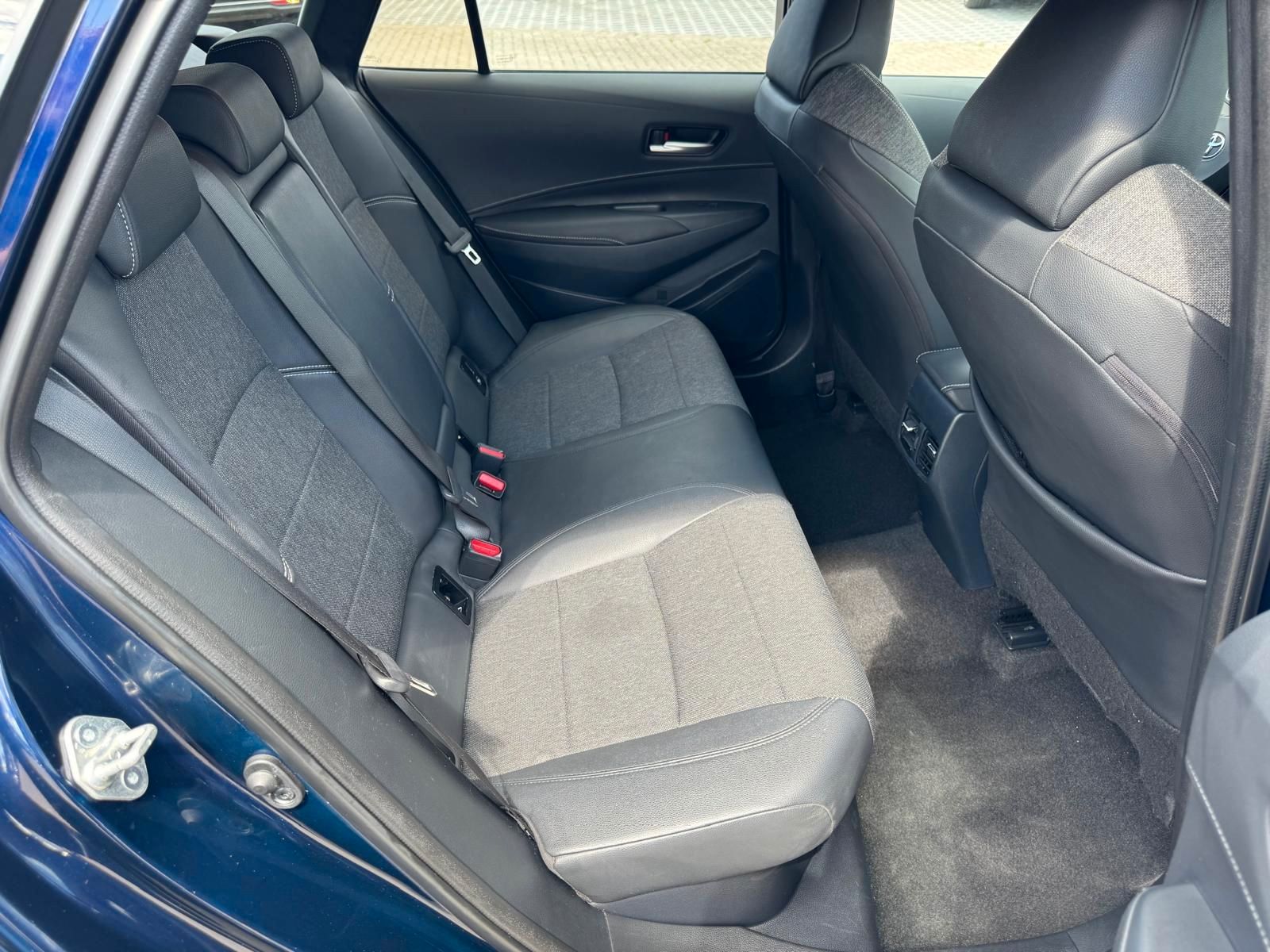Toyota Corolla 1.8 Touring Sports Hybrid - Samsaru's Car Outlet