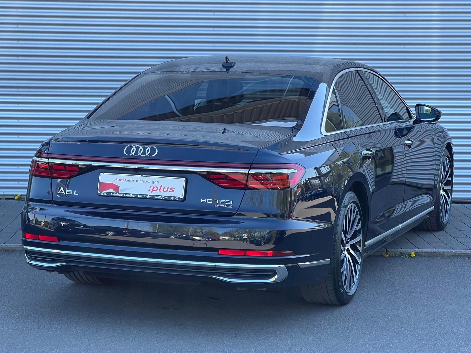 Audi A8 60 TFSI - Samsaru's Car Outlet