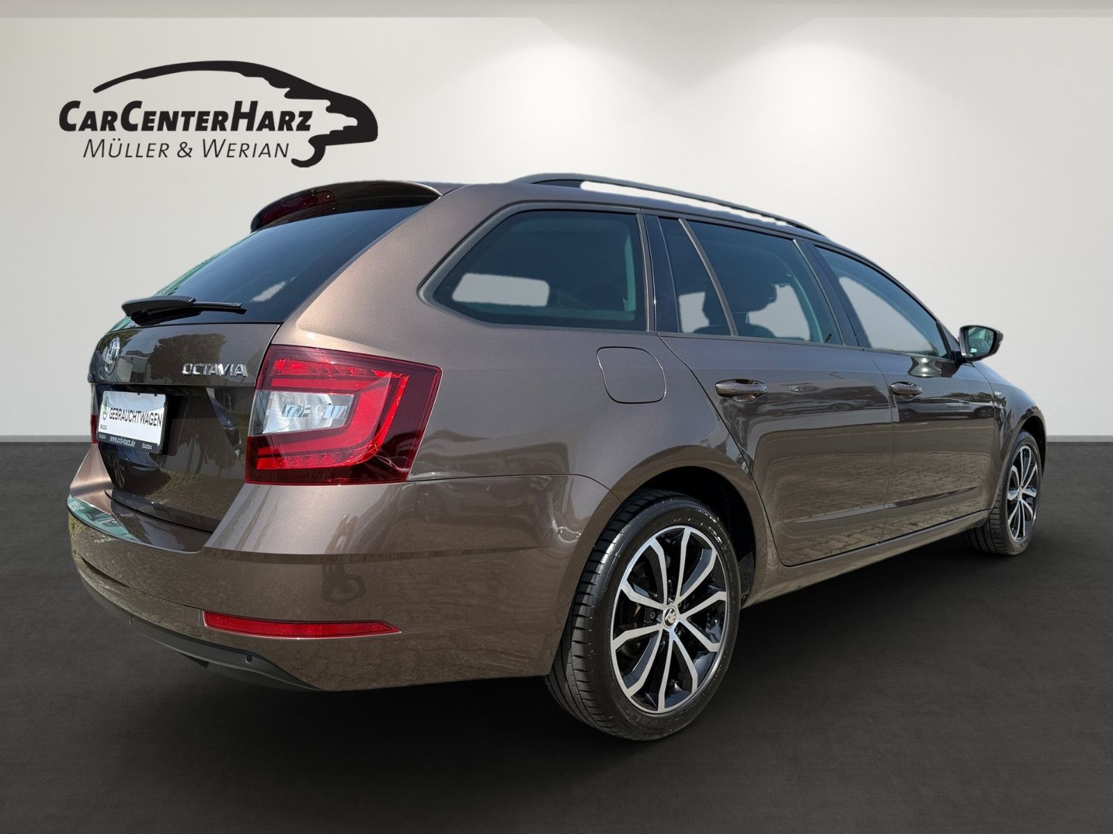 Skoda Octavia Combi 1.5 TSI - Samsaru's Car Outlet