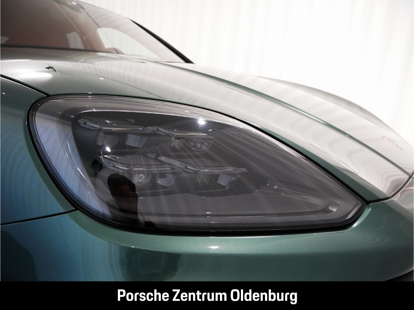 Porsche Cayenne Turbo E-Hybrid Coupe mit GT-Paket PTS