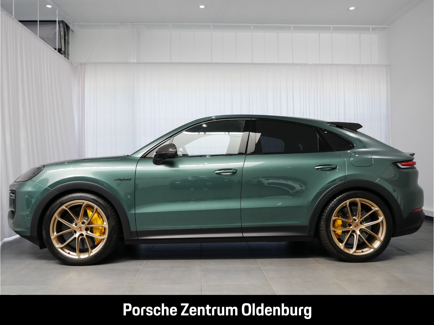 Porsche Cayenne Turbo E-Hybrid Coupe mit GT-Paket PTS
